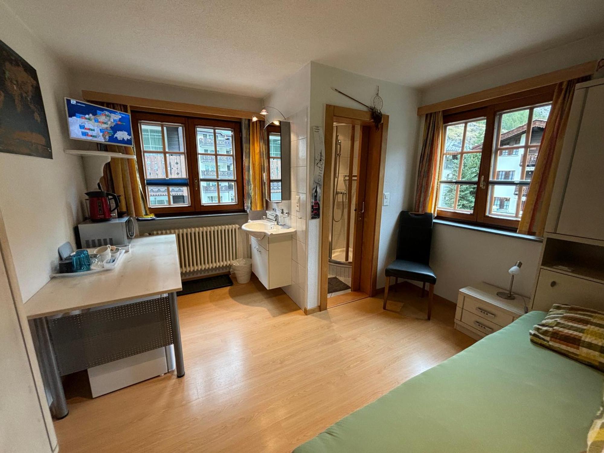 Chalet Medi Zermatt Exterior photo